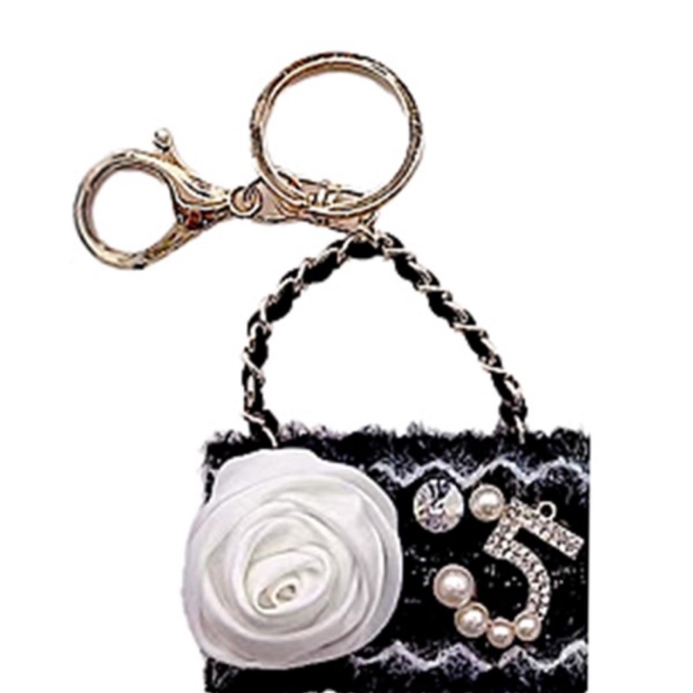 NWT! TWEED PEARL 5 FLOWER HANDBAG BAG CHARM KEYCHAIN